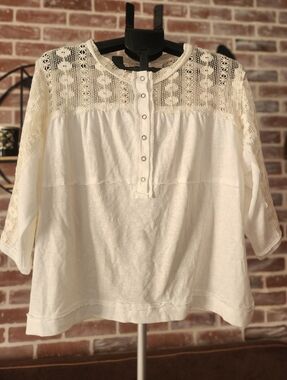 POL Women's Cream Lace Yoke Button-Front Top